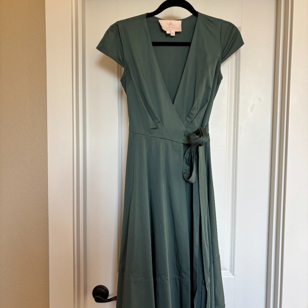 Gorgeous "Addison" wrap dress by Gal Meets Glam - Picture 3 of 7